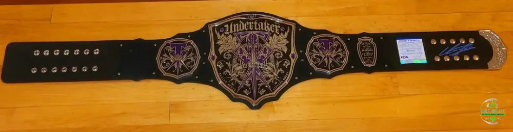 *Wwe The Undertaker Phenom Signed Autographed Legacy Signature Series Limited Edition Purple Velvet