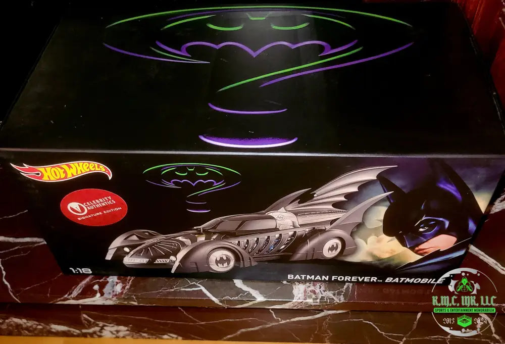 *BATMAN FOREVER VAL KILMER SIGNED AUTOGRAPHED & INSCRIBED ’BATMAN’ 1:18 DIECAST BATMOBILE SIGNATURE EDITION W/ CELEB