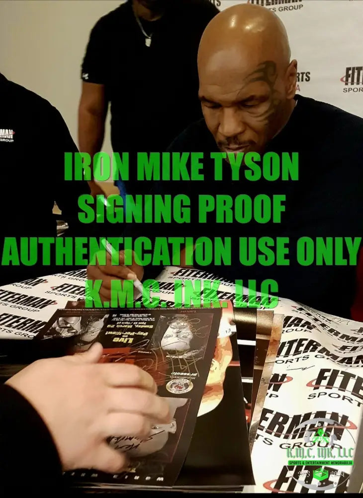 *Wwe/Wwf Attitude Era Roster Autographed & Signed By Stone Cold Steve Austin/Shawn Michaels