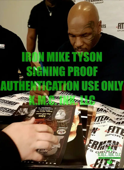 *Wwe/Wwf Attitude Era Roster Autographed & Signed By Stone Cold Steve Austin/Shawn Michaels